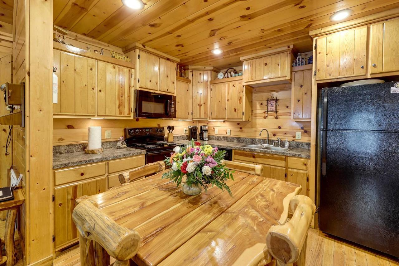 Broken Bow Rental Cabin With Hot Tub And Bar Eksteriør bilde