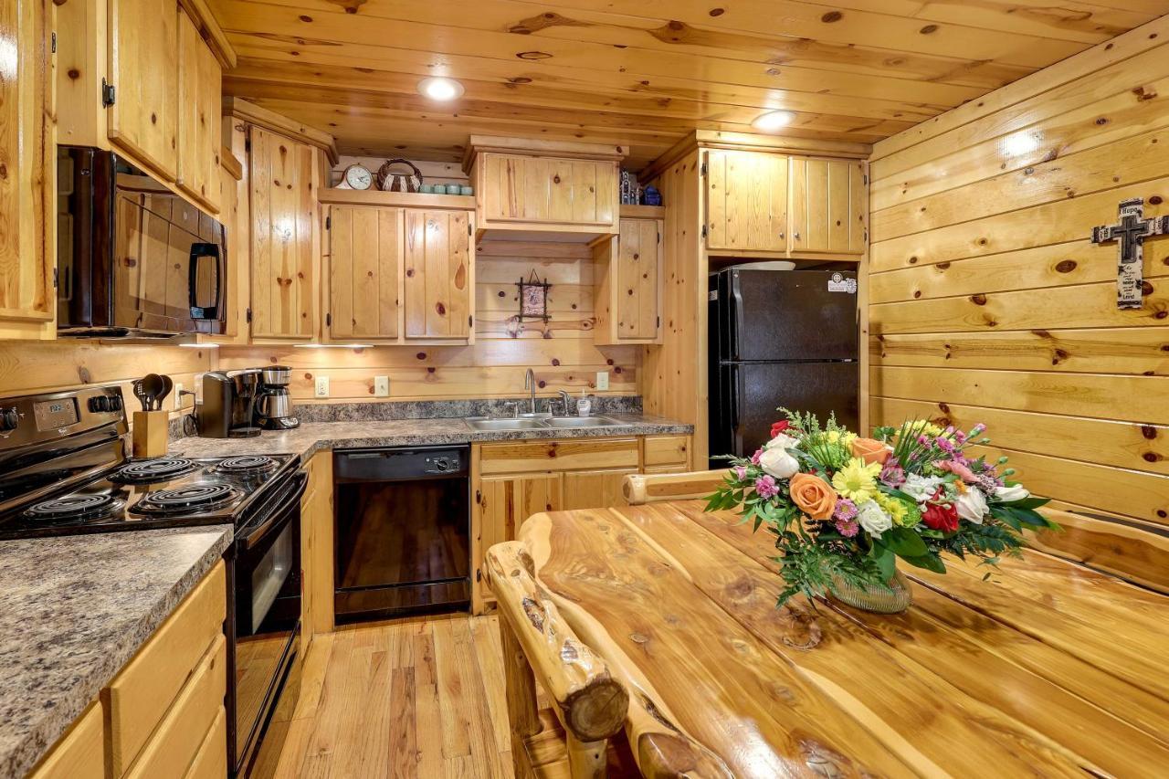 Broken Bow Rental Cabin With Hot Tub And Bar Eksteriør bilde