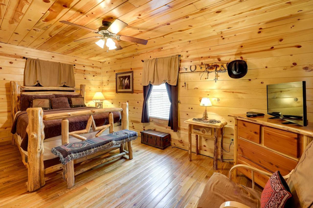 Broken Bow Rental Cabin With Hot Tub And Bar Eksteriør bilde